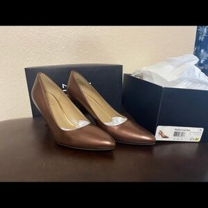 Copper Pearl Women's Shoes